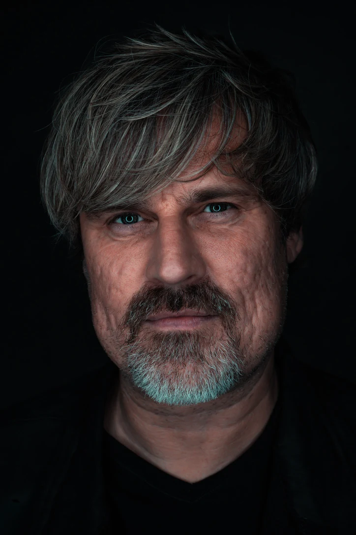 Robin Henderson, Sänger und Songwriter